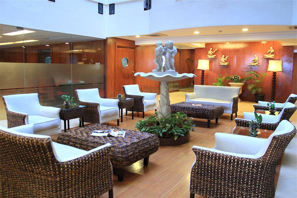 Shilton Royale Hotel Bangalore Ngoại thất bức ảnh